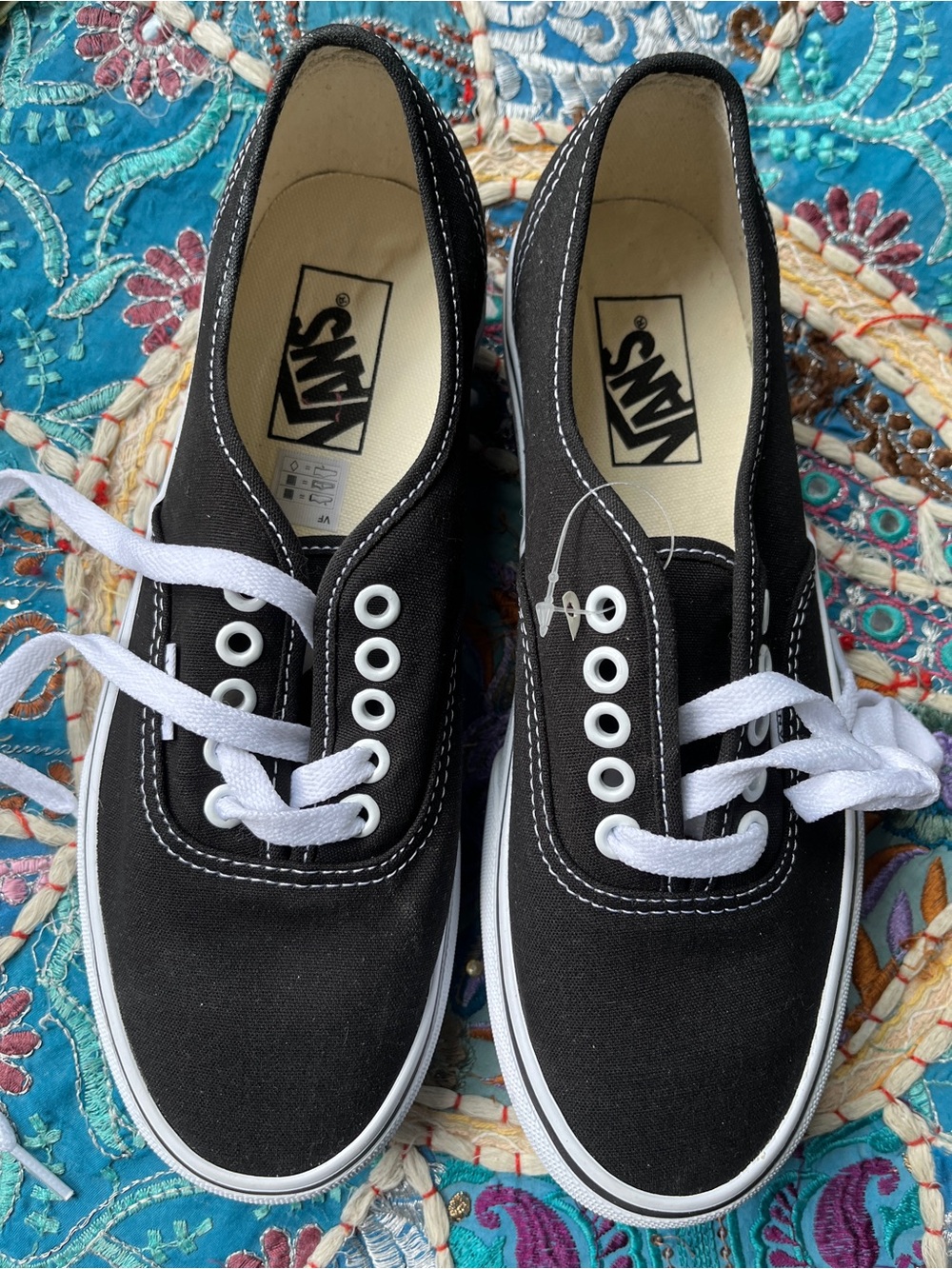 Vans Black Canvas era platform Sneakers size 8.5